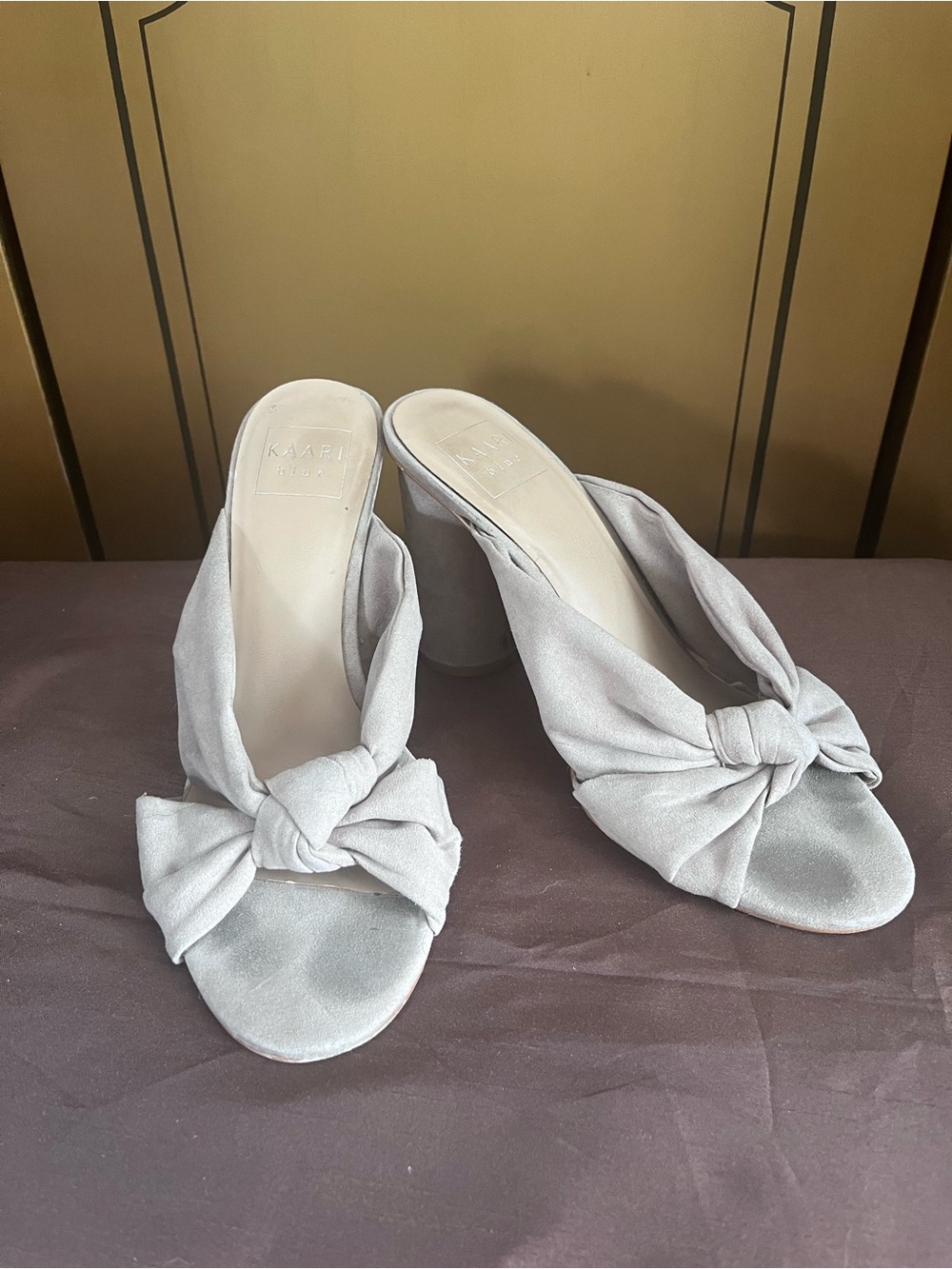 Women's Light Gray Knot Front Slide Heels